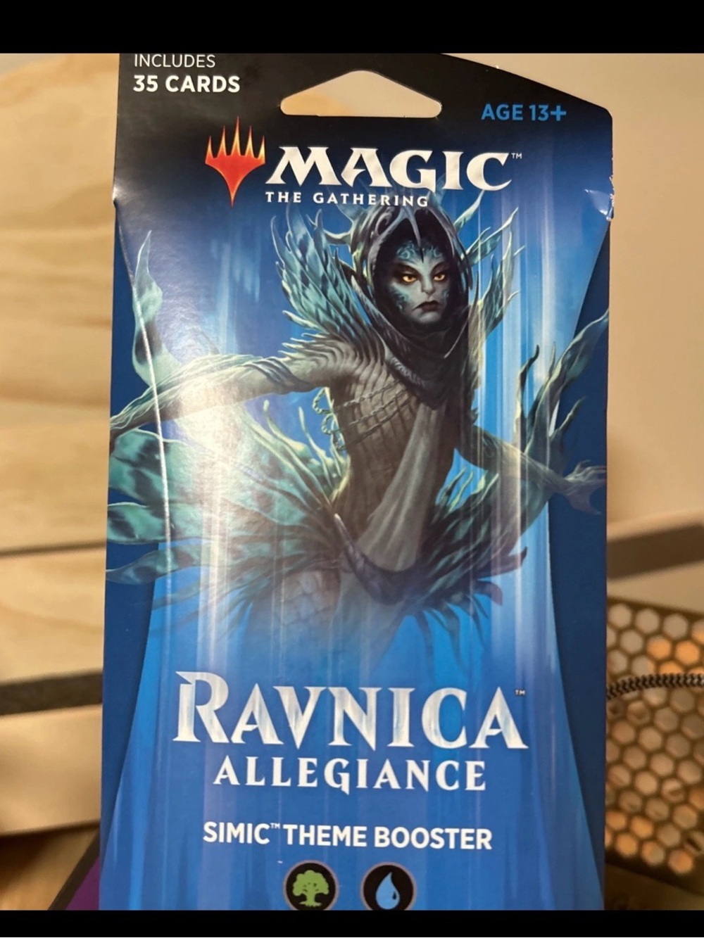 Magic Ravnica Allegiance Simic Theme Booster - Blue & Green Artwork